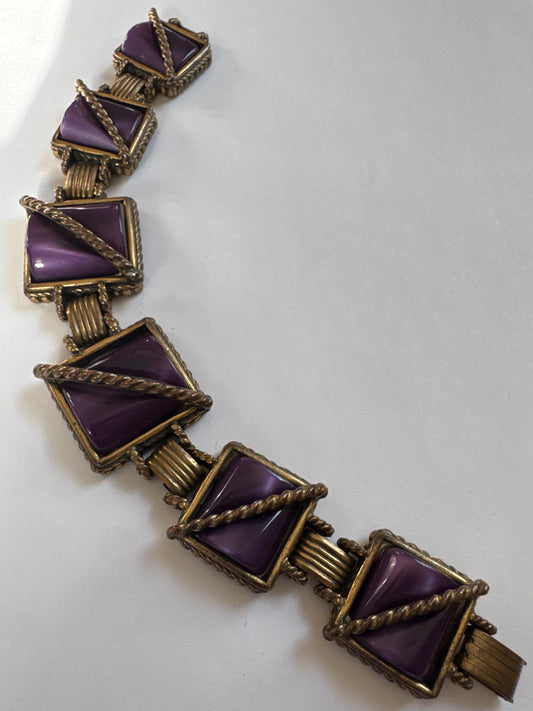 Beautiful 1960s vintage thermoset brass tone and purple stone chunky bracelet. Road