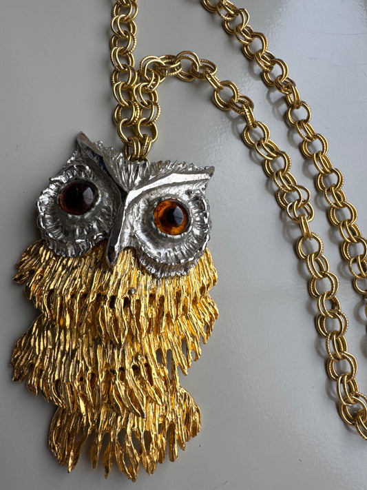 Vintage wise, owl, articulated pendant, necklace in gold and silver. Tom.