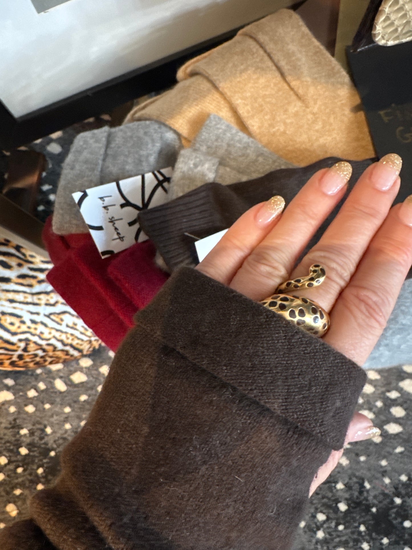 Cozy, cashmere fingerless gloves