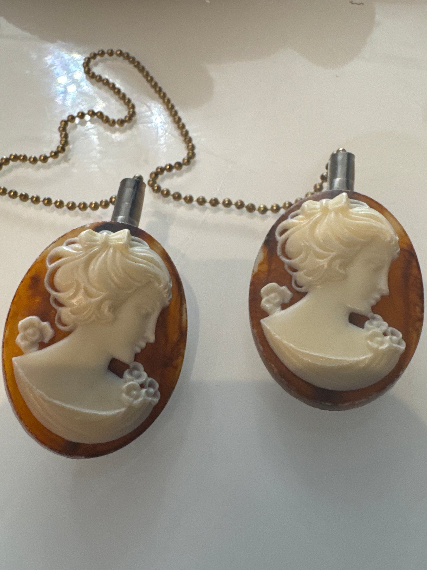 1940s vintage cameo sweater clip