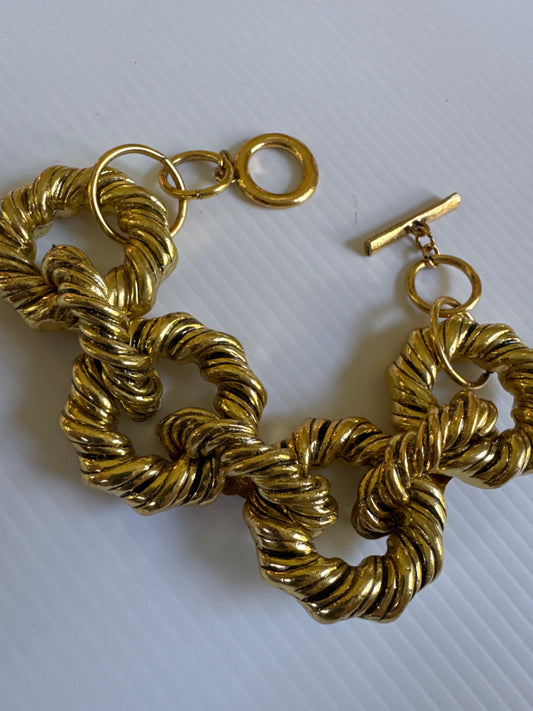 1980s jumbo gold tone round link bracelet
