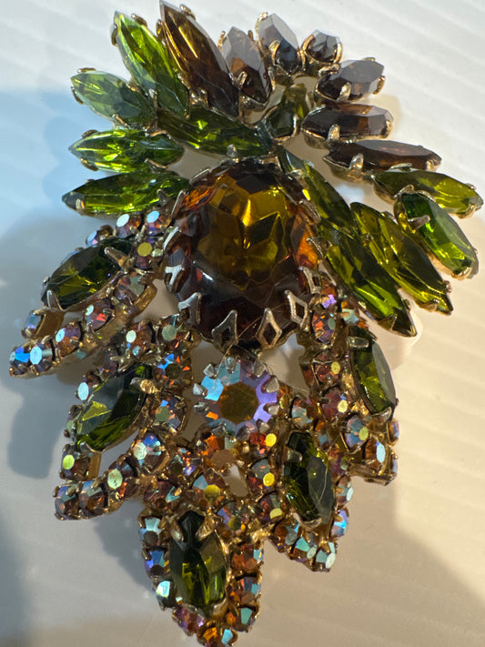 1940s stunning layered Juliana olivine and Amber brooch with aurora borealis