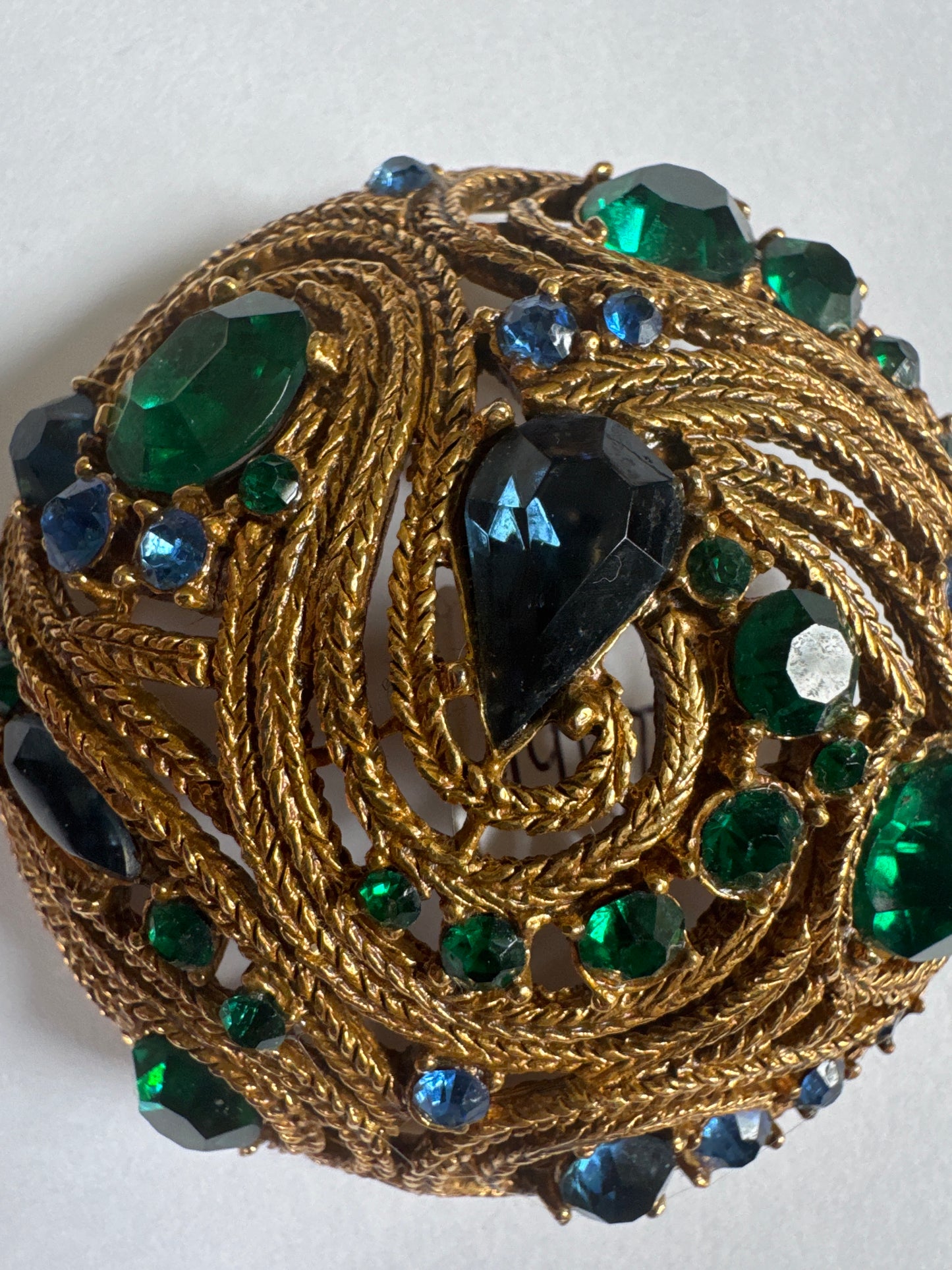 Beautiful mid-century dome brooch/pendant featuring Emerald Green and Sapphire, blue rhinestones
