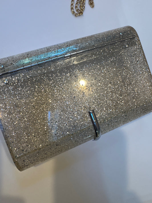 cool vintage 1960s lucite clear and silver confetti box/purse