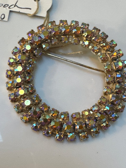 Vintage 1950s Aurora Borealis wreath brooch