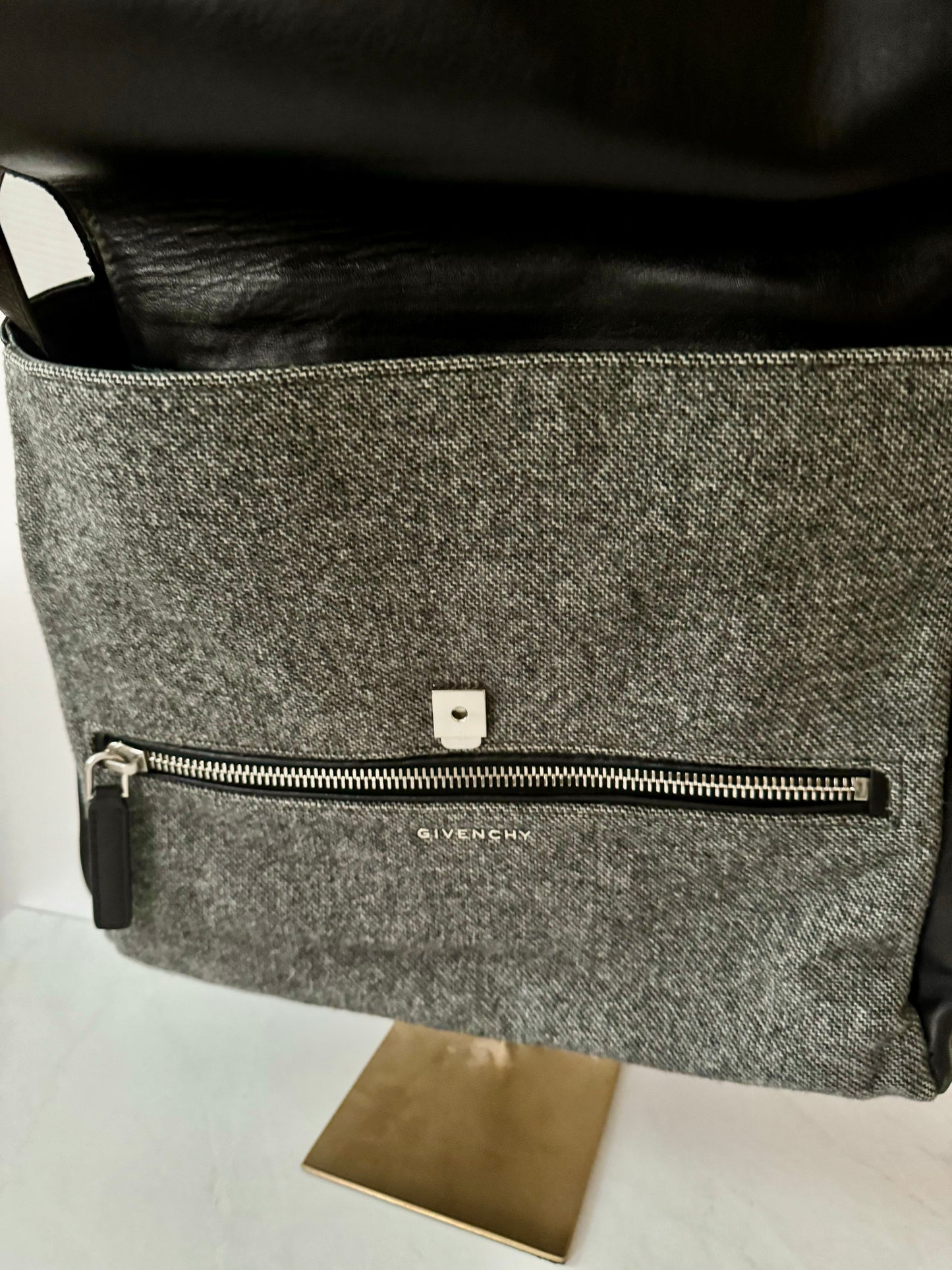 Jumbo Givenchy black leather Pandora with Grey Wool top handle with crossbody strap