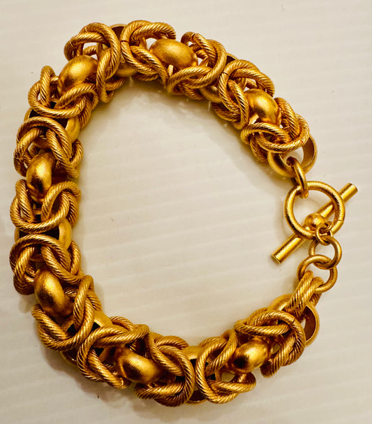 Vintage 1980s heavyweight gold tone bracelet