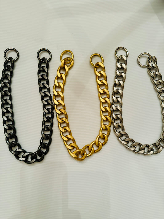 Chunky Handbag chains - change the vibe of your VAVRA New York bag by switching out your chain. Also works with our vintage silk scarf and shawl clutch bags ❤️