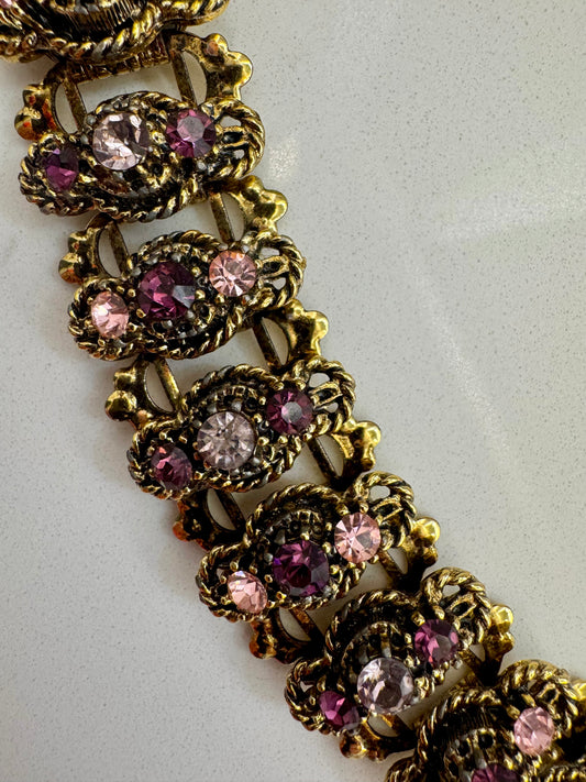 Vintage gold tone 1940s bracelet with pink and amethyst stones