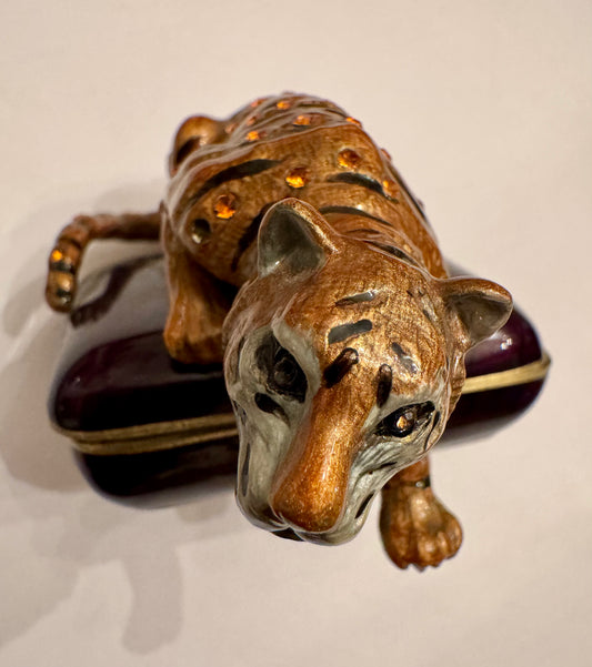 1980 cougar trinket box with enamel and rhinestones (missing one stone)