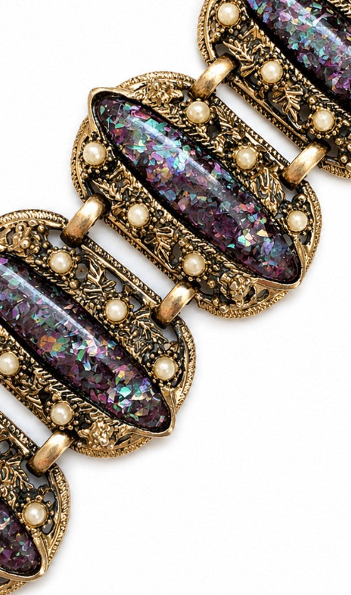 Beautiful 1950s jumbo gold tone and confetti stone bracelet with pearl accents