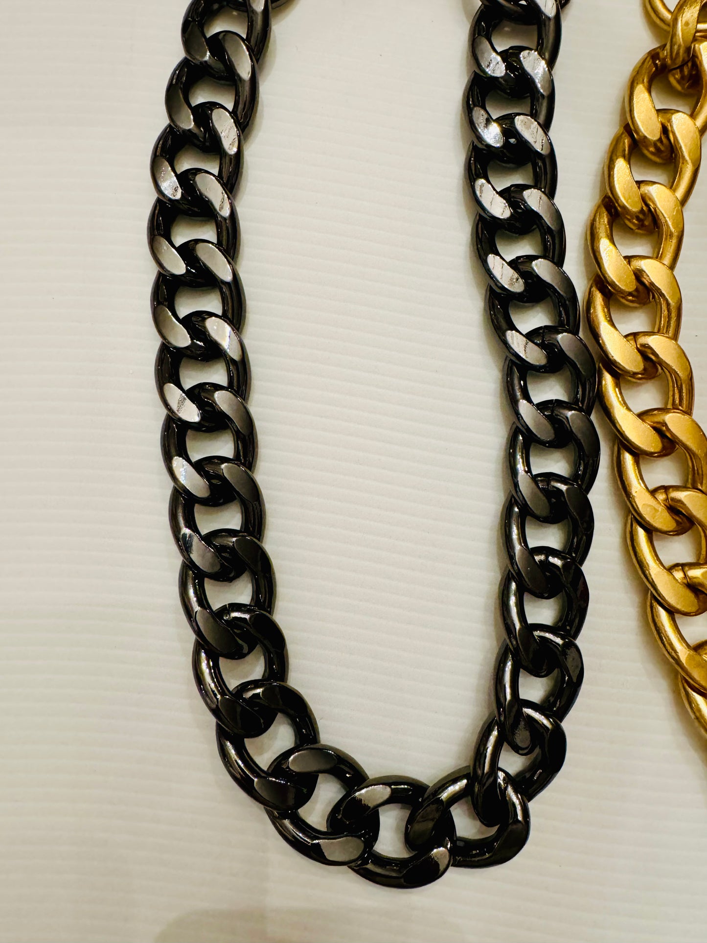 Chunky Handbag chains - change the vibe of your VAVRA New York bag by switching out your chain. Also works with our vintage silk scarf and shawl clutch bags ❤️