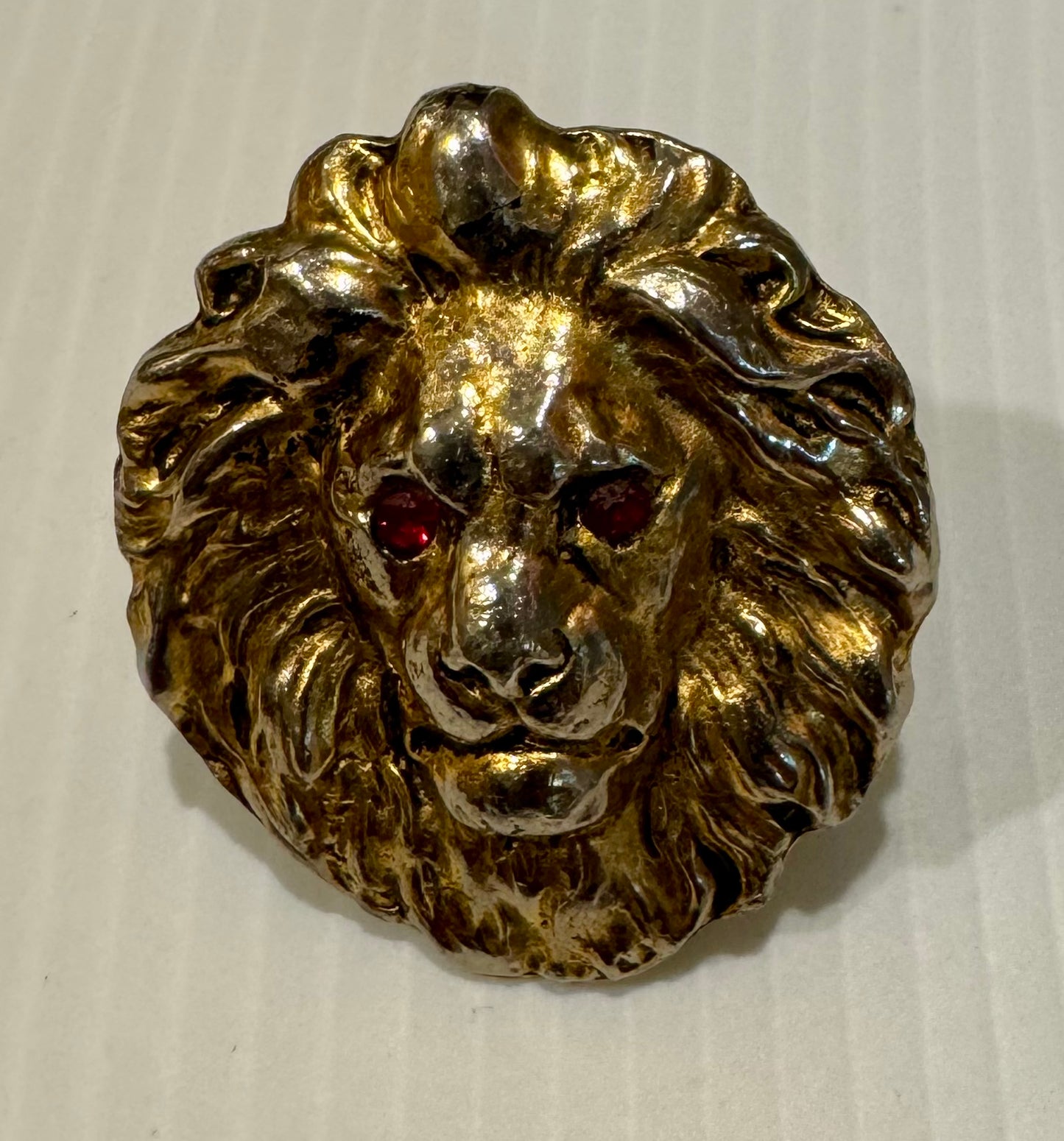 Unique vintage goldtone lion head ring with red rhinestone eyes