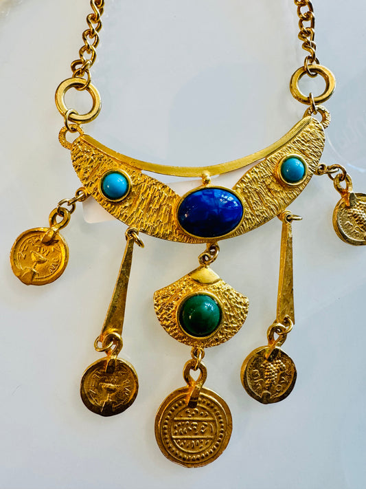 1980s Gold tone pendant necklace with and turquoise and blue / green stones