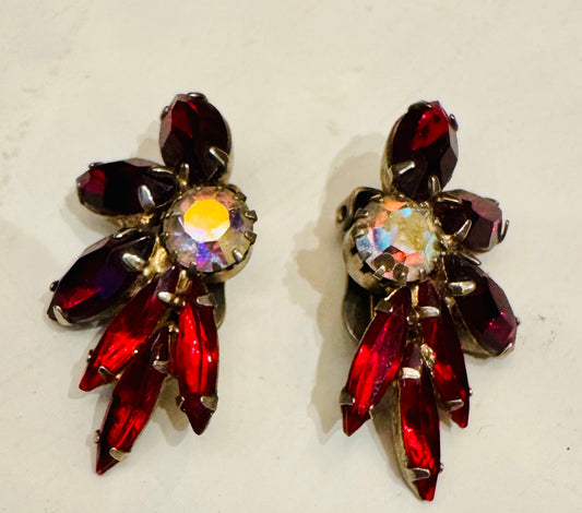 Red and watermelon rhinestone 1950s clip on earrings