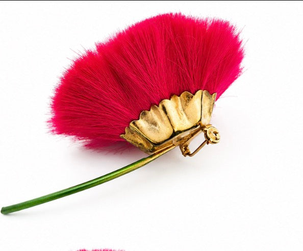 Highly collectible Unsigned Hattie Carnegie Large Bright Pink Dynel Fiber Flower Brooch in pink