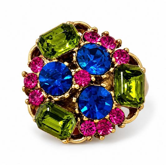 Beautiful vintage rhinestone ring. Stone was once a clip on earring.