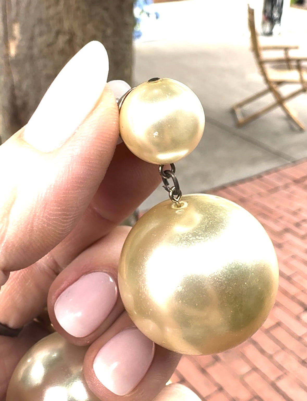 Jumbo vintage double faux pearl pierced earring