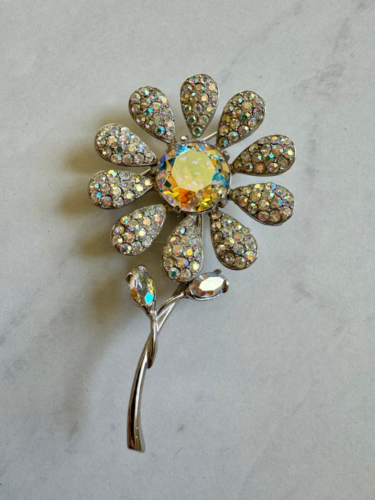 Gorgeous all clear rhinestone flower brooch