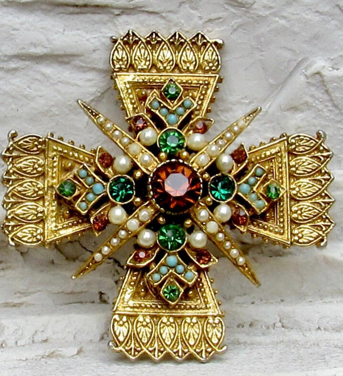 Beautiful vintage signed ART Maltese, cross brooch with pearls and rhinestones. Can also be worn as a pendant.