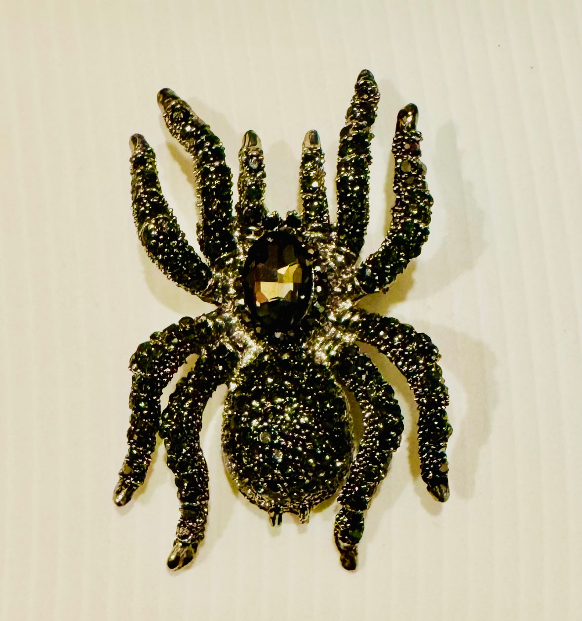 Jumbo vintage silver tone spider brooch with rhinestones