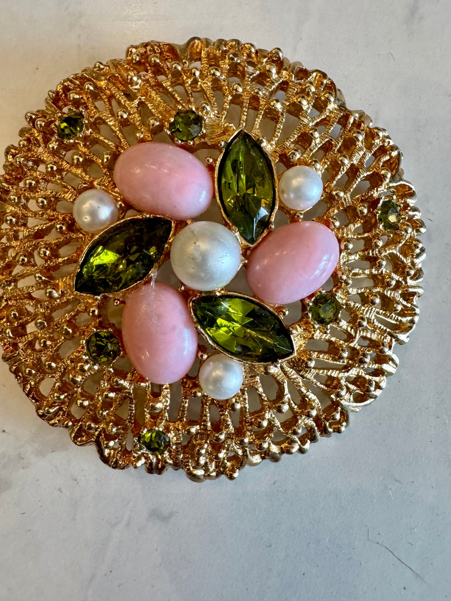 Stunning round pick and green with pearl stones on gold tone brooch
