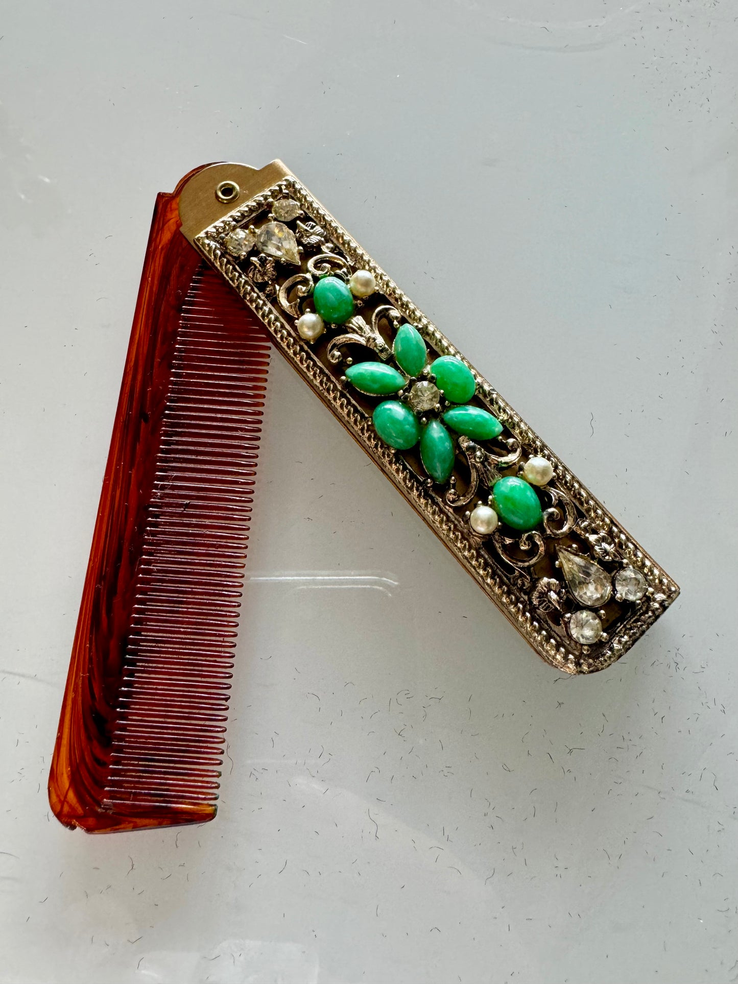 Vintage rhinestone pocket comb