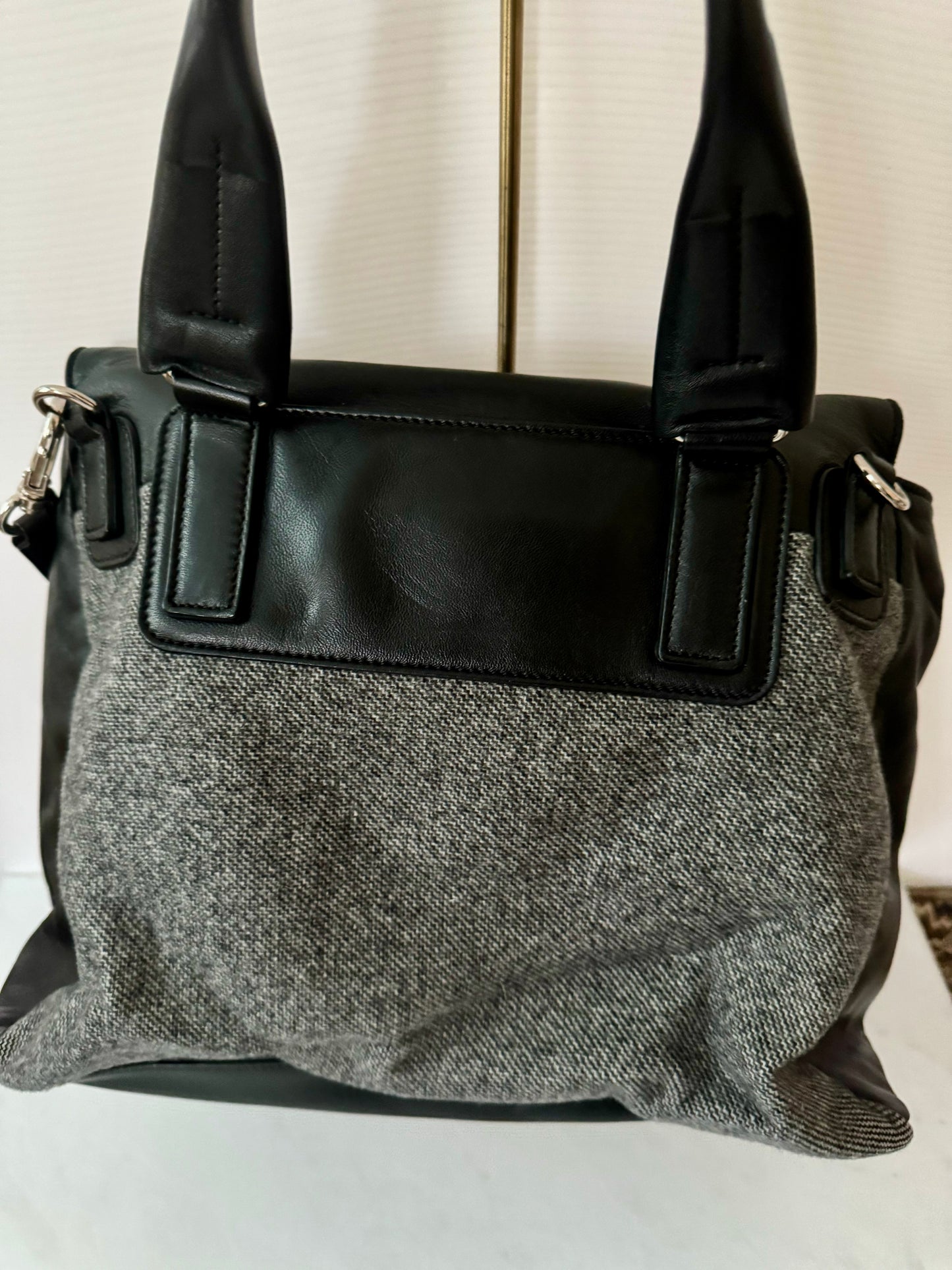 Jumbo Givenchy black leather Pandora with Grey Wool top handle with crossbody strap