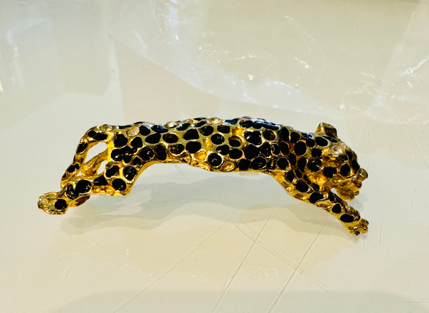 vintage leopard gold tone brooch