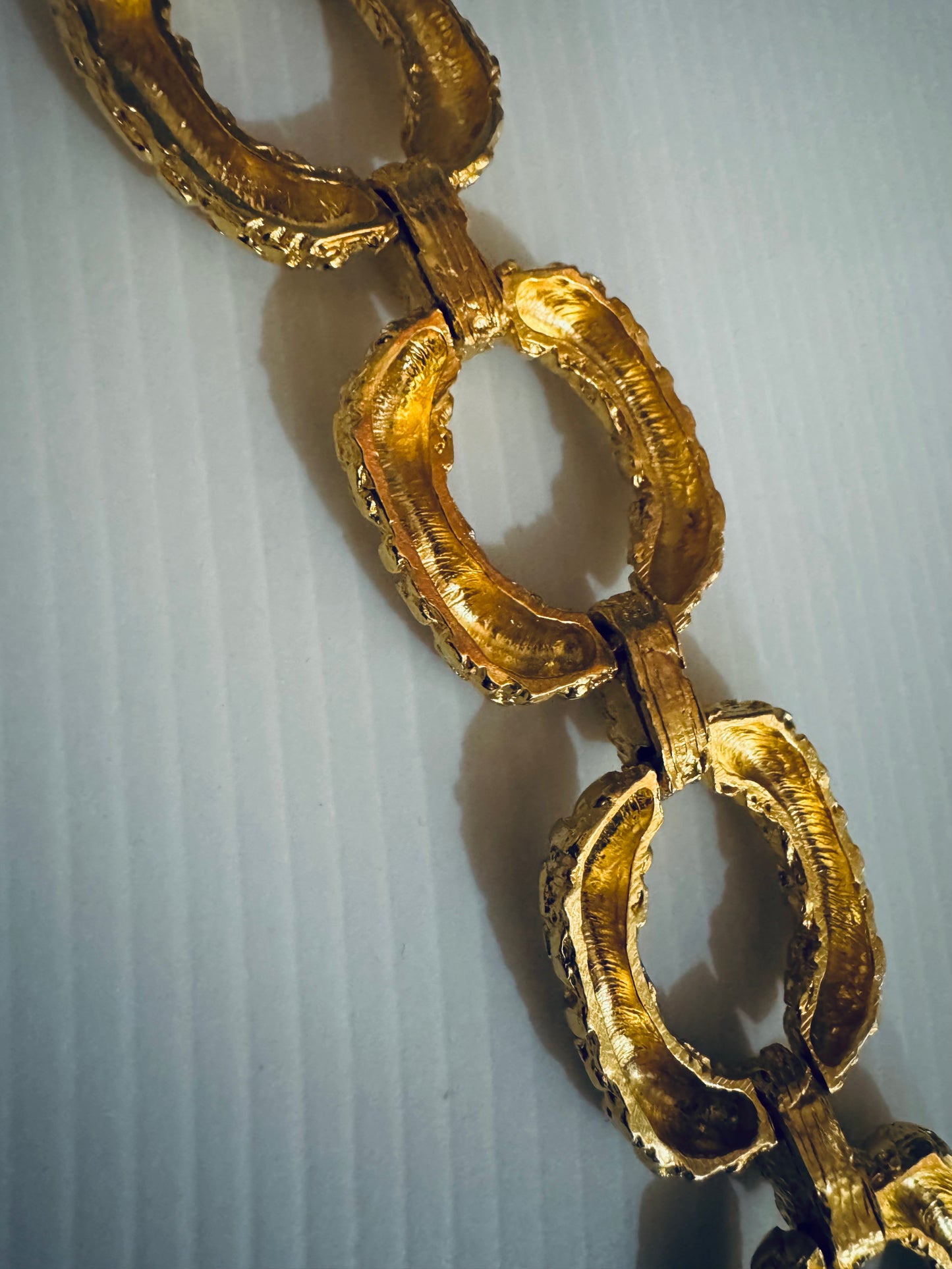 We love this 1980s open link gold tone bracelet