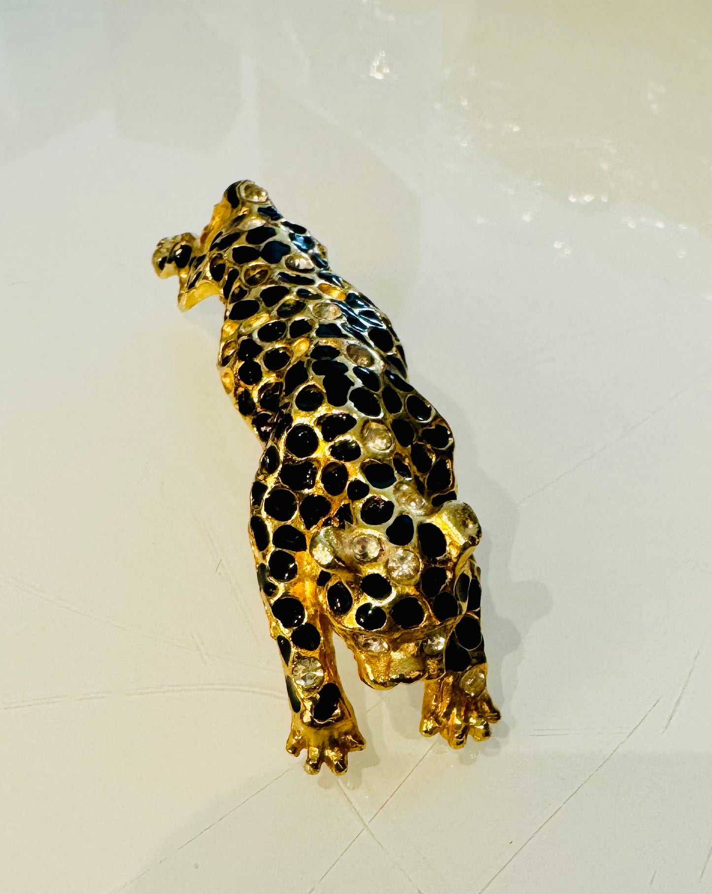 vintage leopard gold tone brooch