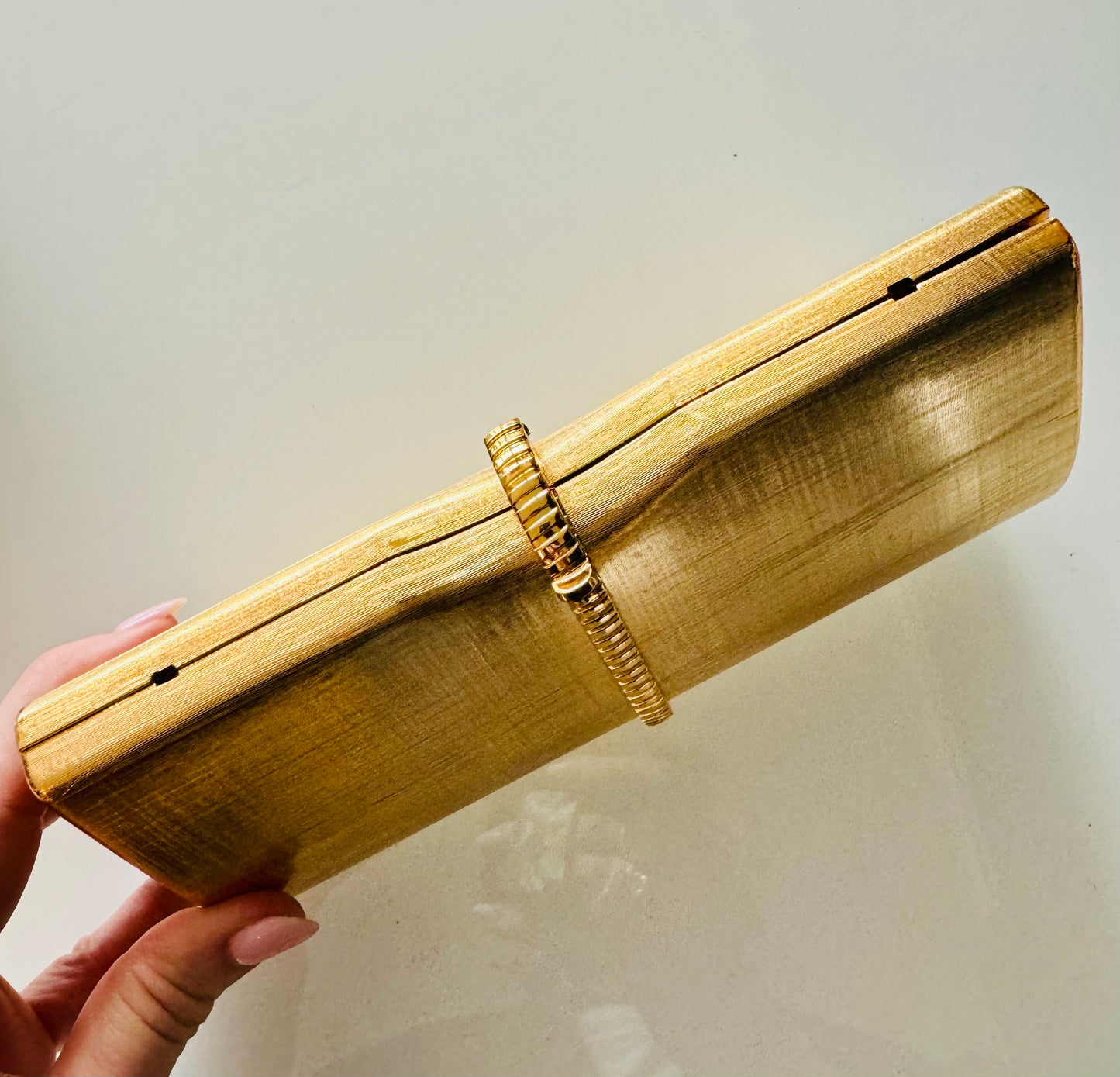 Stunning 1950s gold hard top clutch with shoulder chain.