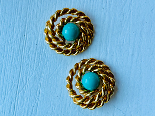 Vintage clip gold tone earring with turquoise center