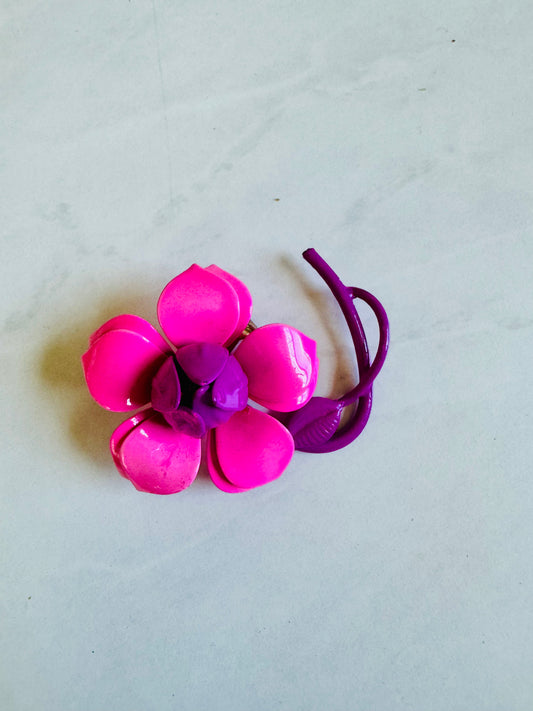 Adorable vintage pink and purple flower brooch
