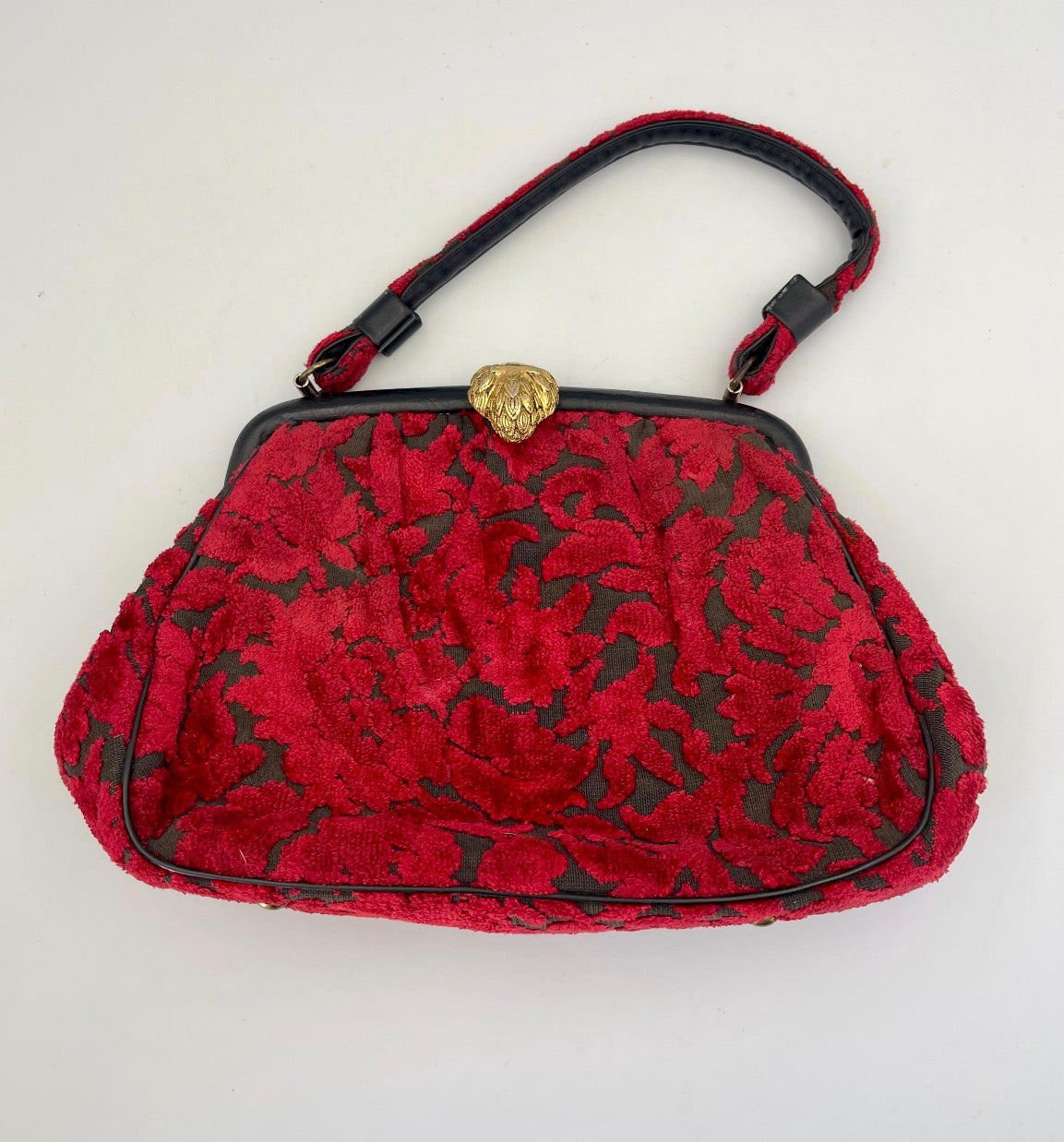 Vintage Red Chenille Carpet Bag Floral Top Handle Lion Head Kiss Lock Handbag