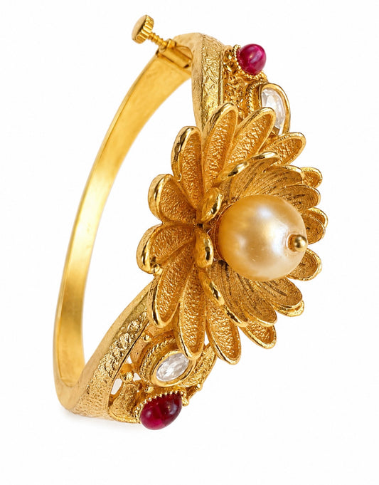 Beautiful retro clamper bracelet with faux pearl and ruby colored stones