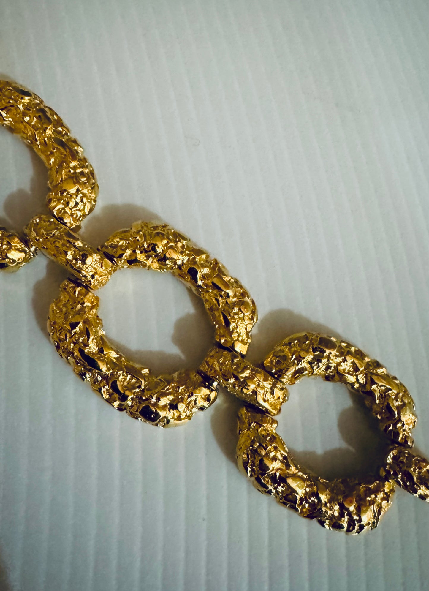 We love this 1980s open link gold tone bracelet