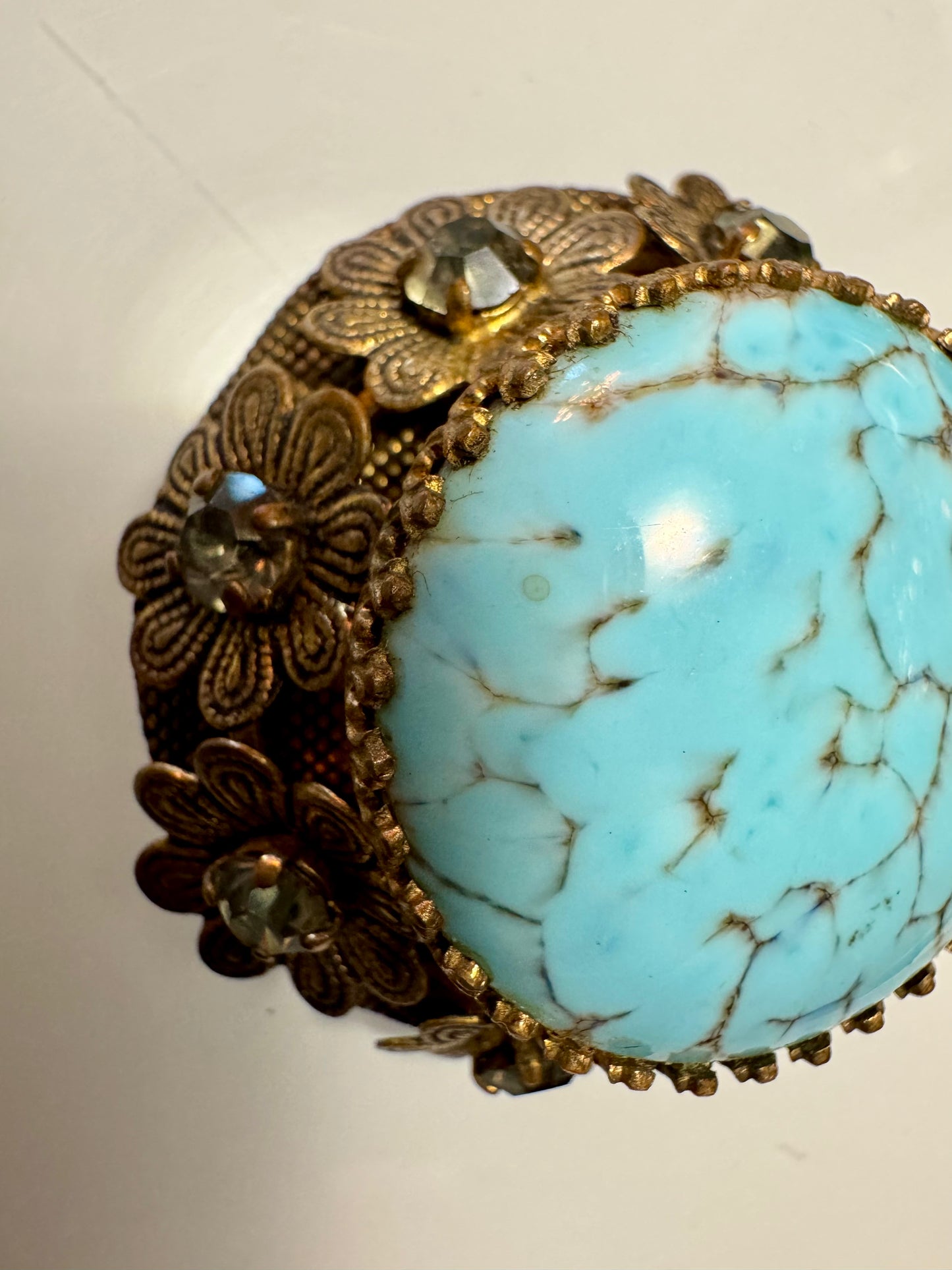 Gorgeous 1940s button brooch with turquoise center stone surrounded by watermelon stone flowers