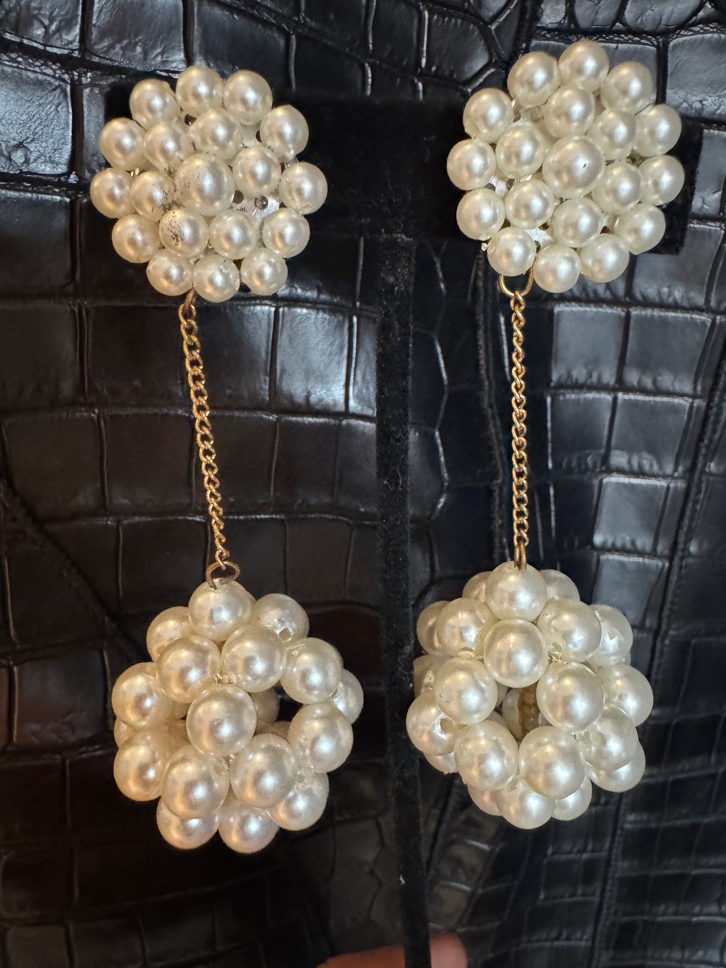 RARE very special 1940s pearl cluster dangle clip on earrings