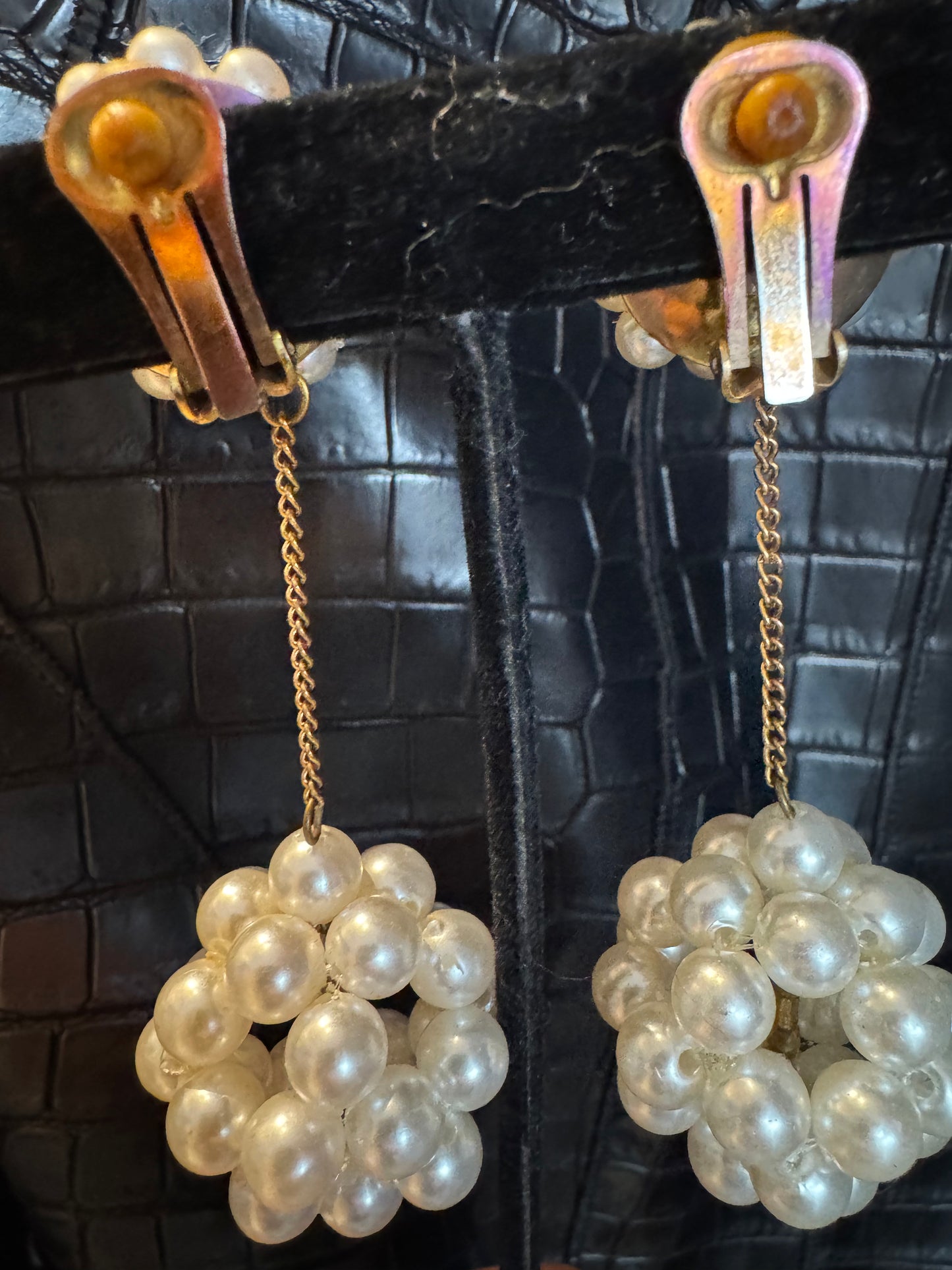 RARE very special 1940s pearl cluster dangle clip on earrings