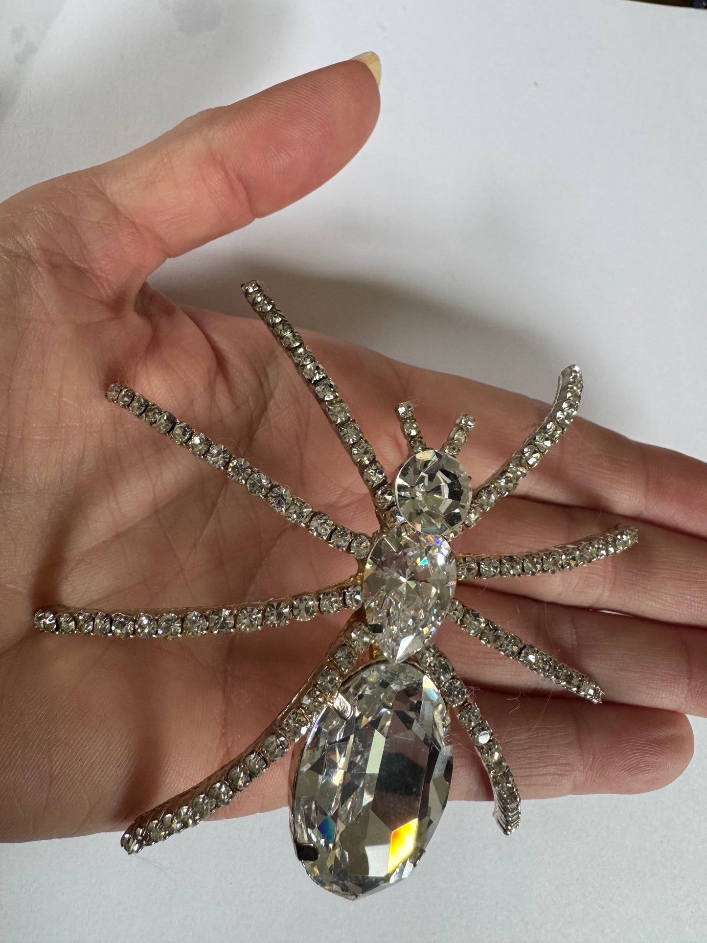 1980s jumbo rhinestone spider brooch