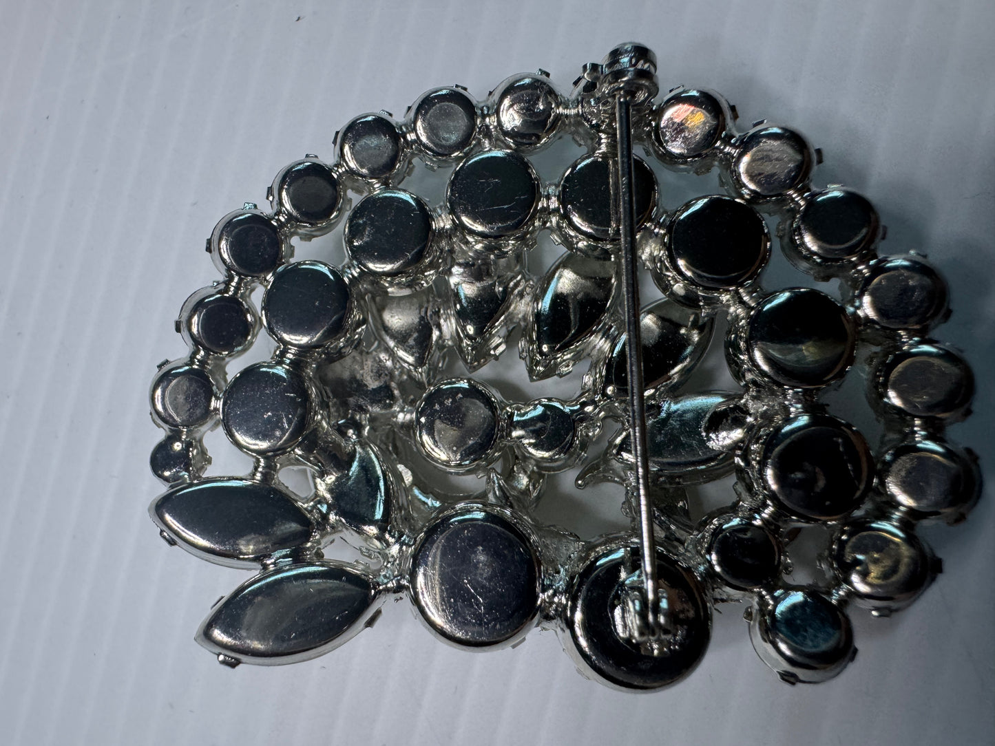 Beautiful 1940s unsigned Eisenberg layered brooch with clear rhinestones