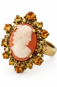 Gorgeous vintage cameo and rhinestone ring
