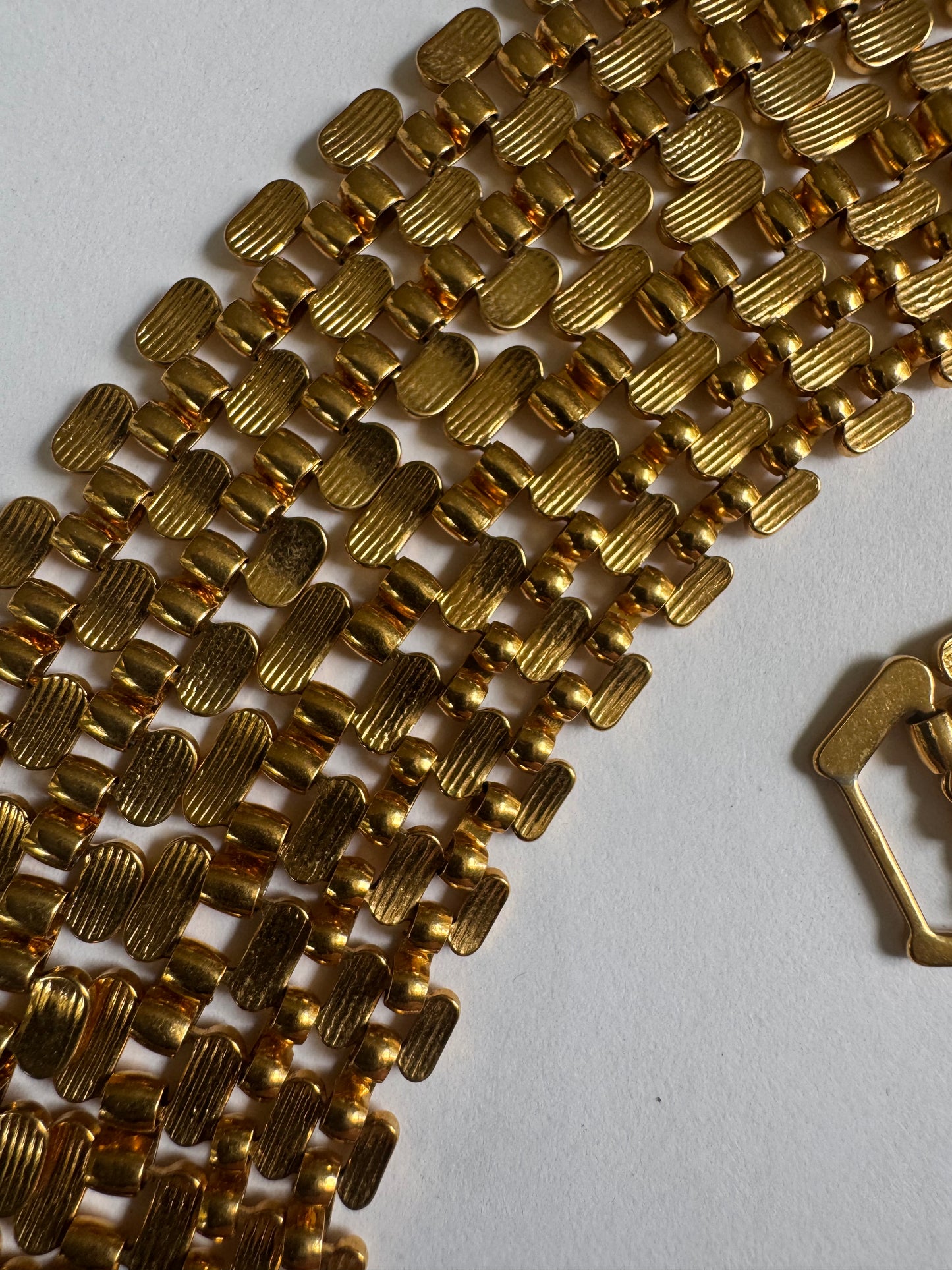 1970s vintage NAPIER gold tone necklace and bracelet set
