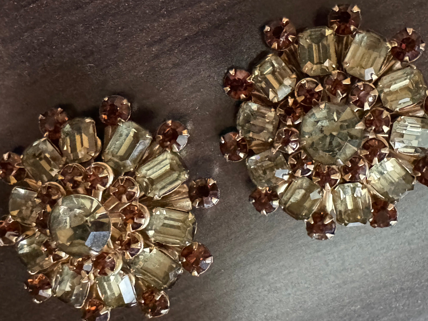 Beautiful unsigned Juliana rhinestone earrings from 1950s