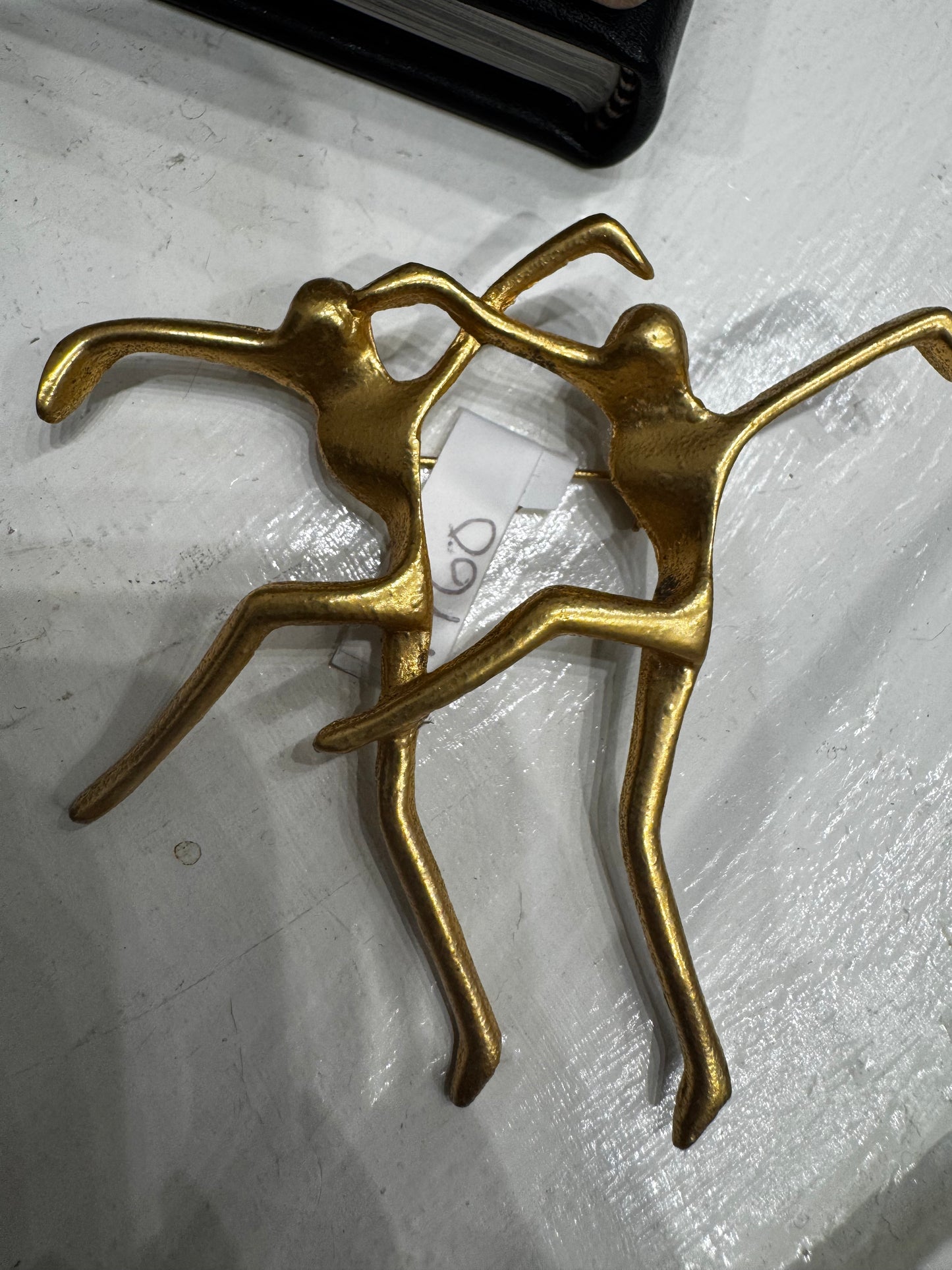 1960s dancers matte gold brooch