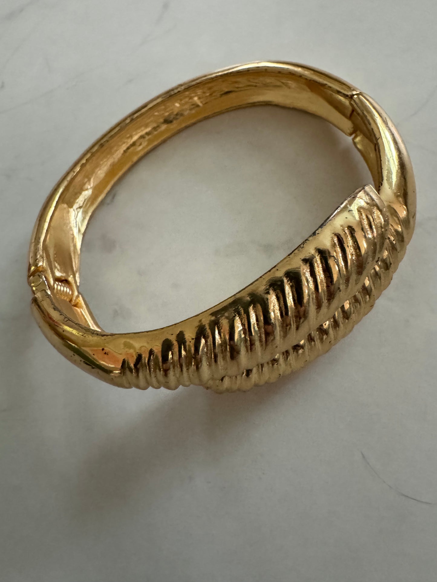 1970s gold tone clamper bracelet