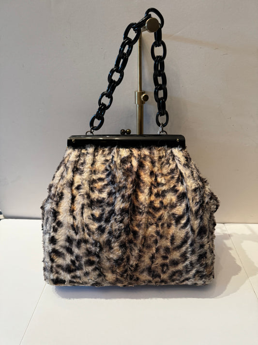 1950s leopard faux fur handbag with plastic ring black handle