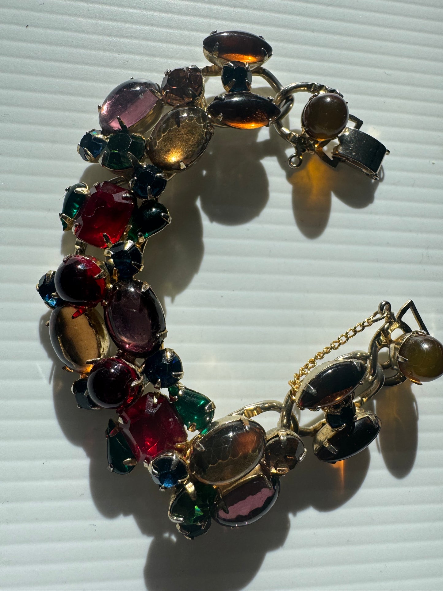 Stunning RARE vintage signed WEISS glass stone bracelet