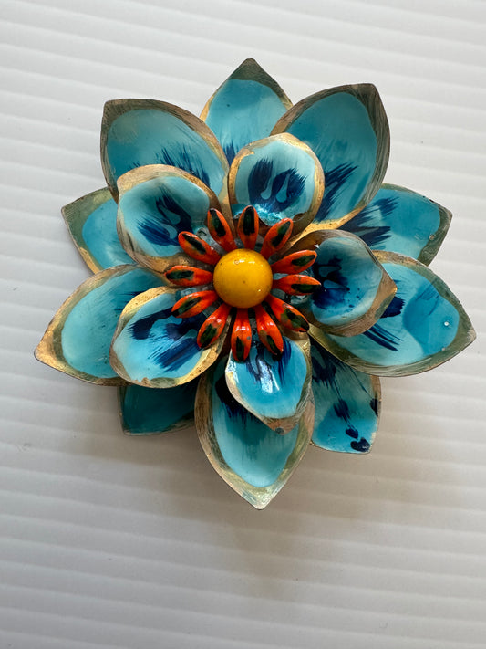 Stunning 1950's colorful flower enamel brooch with gold color tipped petals